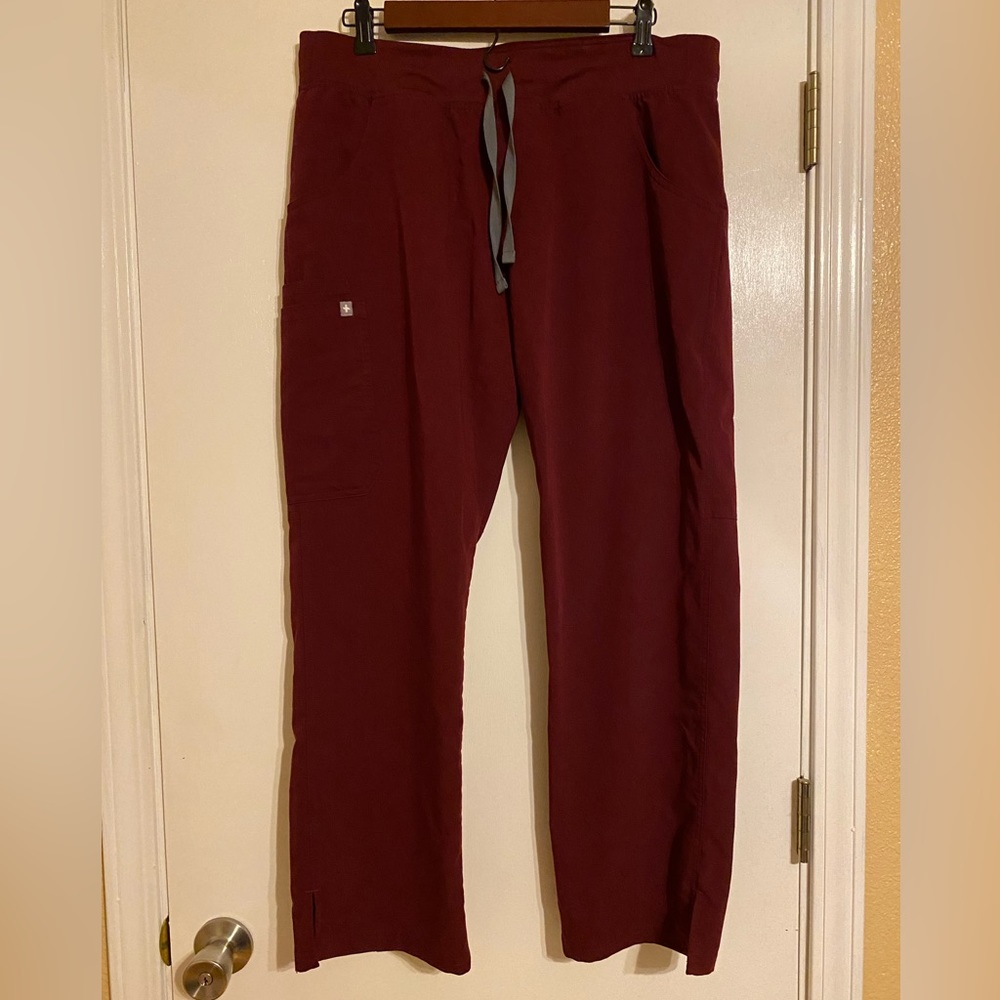 Figs Large Petite scrub pants.